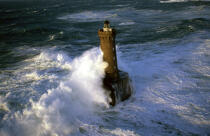 Vague sur le phare du Four. © Guillaume Plisson / Plisson La Trinité / AA02007 - Photo Galleries - Sea