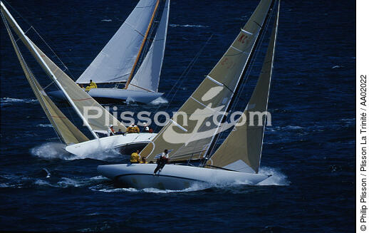 Bord-à-bord au championnat d'Europe de 8 MJI. - © Philip Plisson / Plisson La Trinité / AA02022 - Photo Galleries - Regatta