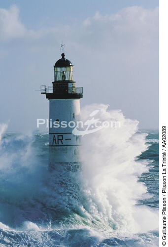 Le phare Ar-Men à Sein. - © Guillaume Plisson / Plisson La Trinité / AA02089 - Nos reportages photos - Signalisation maritime