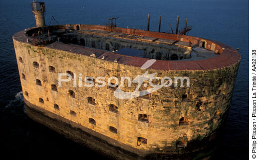 Fort-Boyard en Charentes Maritimes. - © Philip Plisson / Plisson La Trinité / AA02138 - Nos reportages photos - Fort