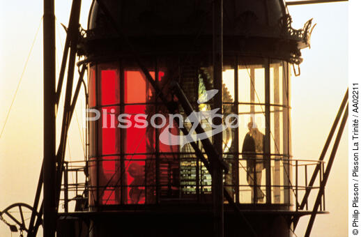 Closeup of Kéréon lighthouse. - © Philip Plisson / Plisson La Trinité / AA02211 - Photo Galleries - Ouessant