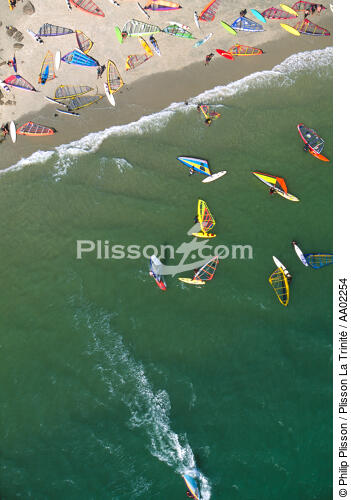 Vue aérienne de la plage de Saint-Colomban. - © Philip Plisson / Plisson La Trinité / AA02254 - Nos reportages photos - Plage