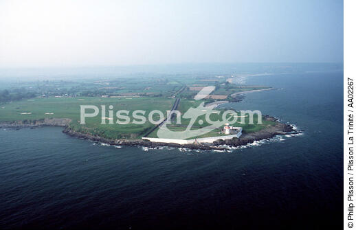 La côte de Mine Head. - © Philip Plisson / Plisson La Trinité / AA02267 - Photo Galleries - Lighthouse