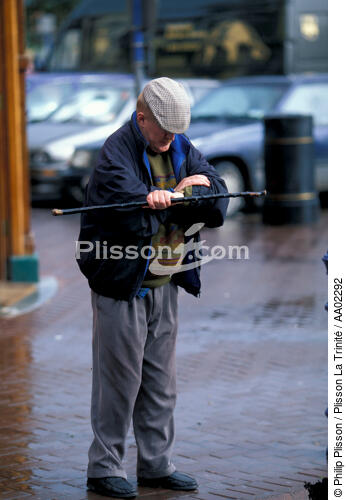 Portrait d'un viel homme. - © Philip Plisson / Plisson La Trinité / AA02292 - Nos reportages photos - Cobh