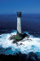 Le phare de Wolf Rock. © Philip Plisson / Plisson La Trinité / AA02300 - Photo Galleries - Area (GB)