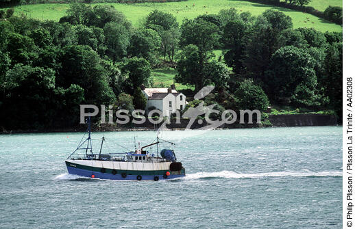 Bateau de pêche à Unionhall. - © Philip Plisson / Plisson La Trinité / AA02308 - Nos reportages photos - Irlande