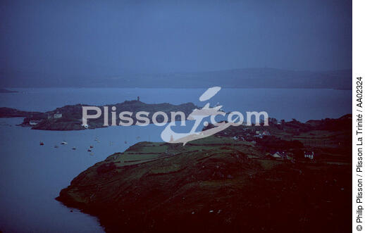 Crookhaven le soir. - © Philip Plisson / Plisson La Trinité / AA02324 - Nos reportages photos - Irlande