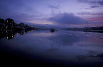 Tombée de la nuit à crosshaven. © Philip Plisson / Plisson La Trinité / AA02327 - Photo Galleries - Ireland