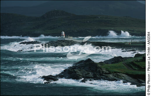 Phare à valencian Island. - © Philip Plisson / Plisson La Trinité / AA02364 - Nos reportages photos - Irlande