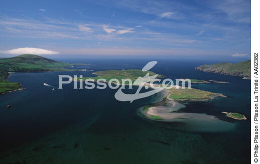 Vue aérienne de Valencia Island. - © Philip Plisson / Plisson La Trinité / AA02382 - Nos reportages photos - Pays étranger