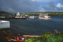 Port de portmagee. © Philip Plisson / Plisson La Trinité / AA02385 - Photo Galleries - Small boat