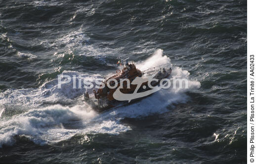 Canot de sauvetage. - © Philip Plisson / Plisson La Trinité / AA02433 - Nos reportages photos - Canot de sauvetage