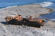 Epave sur Inisheer © Philip Plisson / Plisson La Trinité / AA02450 - Photo Galleries - Shipwreck