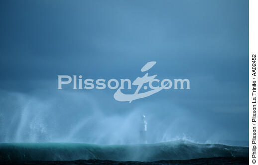 Phare sur Inisheer, ïles d'Aran. - © Philip Plisson / Plisson La Trinité / AA02452 - Nos reportages photos - Signalisation maritime