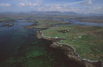 Vue aérienne de Bertraghboy Bay (Inishnee). © Philip Plisson / Plisson La Trinité / AA02482 - Nos reportages photos - Site [Irl]