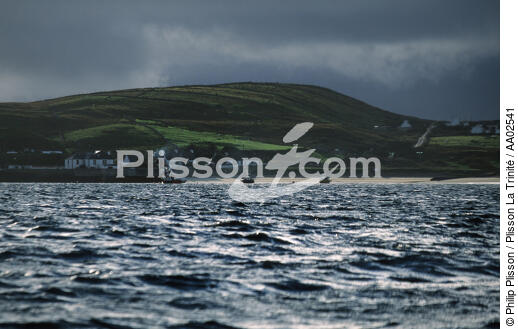 Clare island. - © Philip Plisson / Plisson La Trinité / AA02541 - Nos reportages photos - Plage