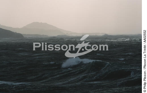 Mer agitée à Achill Island. - © Philip Plisson / Plisson La Trinité / AA02552 - Nos reportages photos - Achill Island