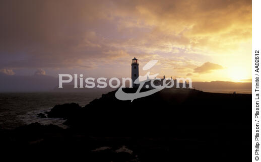 Phare de Fanad Head. - © Philip Plisson / Plisson La Trinité / AA02612 - Nos reportages photos - Irlande