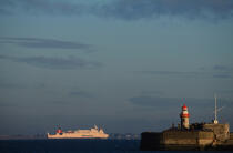 Ferry. © Philip Plisson / Plisson La Trinité / AA02647 - Nos reportages photos - Signalisation maritime