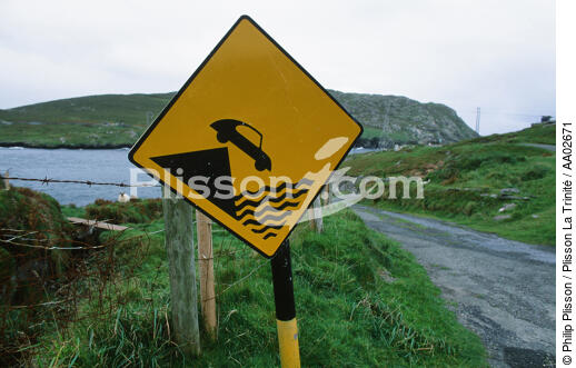Panneau signalétique. - © Philip Plisson / Plisson La Trinité / AA02671 - Photo Galleries - Ireland