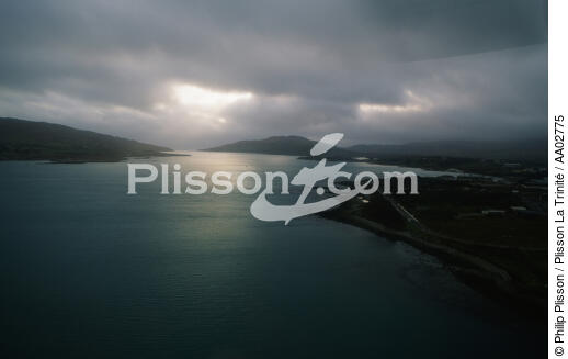 Castletown Bere. - © Philip Plisson / Plisson La Trinité / AA02775 - Photo Galleries - Cloud-break