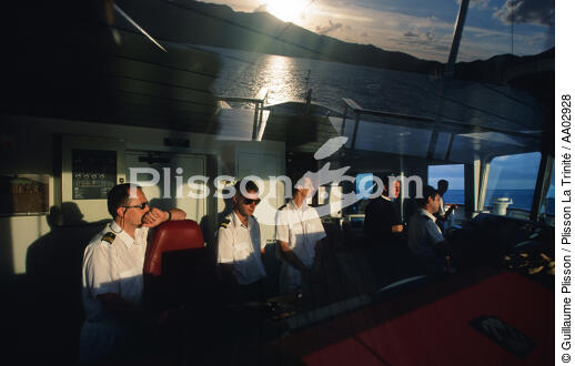 Dans la timonerie du Levant - © Guillaume Plisson / Plisson La Trinité / AA02928 - Photo Galleries - Cruise