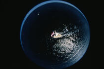 crédit Agricole pris au fish eye © Philip Plisson / Plisson La Trinité / AA03068 - Photo Galleries - Boat