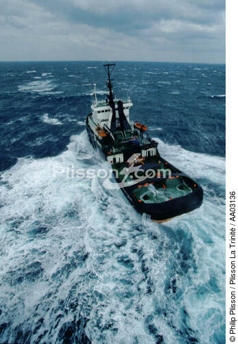 Le remorqueur l'Abeille Flandre - © Philip Plisson / Plisson La Trinité / AA03136 - Nos reportages photos - Mer agitée