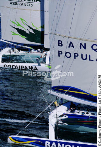 Banque Populaire et Groupama bord à bord - © Guillaume Plisson / Plisson La Trinité / AA03175 - Photo Galleries - Sailing Race