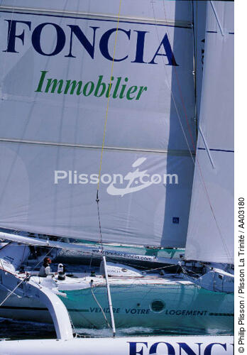 Foncia - © Philip Plisson / Plisson La Trinité / AA03180 - Photo Galleries - Ocean racing trimaran