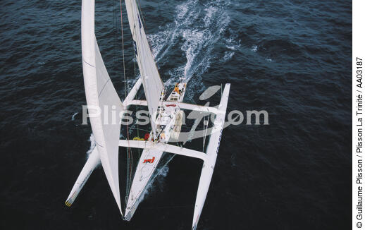 Maxi trimaran Sport Elec - © Guillaume Plisson / Plisson La Trinité / AA03187 - Photo Galleries - Boat