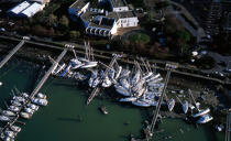 Le port des Minimes à la Rochelle après la tempête de décembre 1999 © Philip Plisson / Plisson La Trinité / AA03210 - Photo Galleries - Town [17]