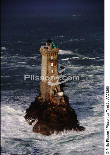 Le phare de la Vieille - © Philip Plisson / Plisson La Trinité / AA03260 - Nos reportages photos - Mer d'Iroise