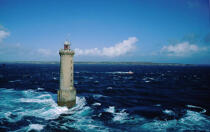 Kéréon en mer d'Iroise © Philip Plisson / Plisson La Trinité / AA03275 - Photo Galleries - Lighthouse