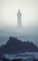La Jument dans la brume © Philip Plisson / Plisson La Trinité / AA03278 - Photo Galleries - Maritime Signals