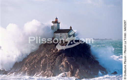 Tevennec sous les embrins. - © Guillaume Plisson / Plisson La Trinité / AA03297 - Photo Galleries - Storm at sea