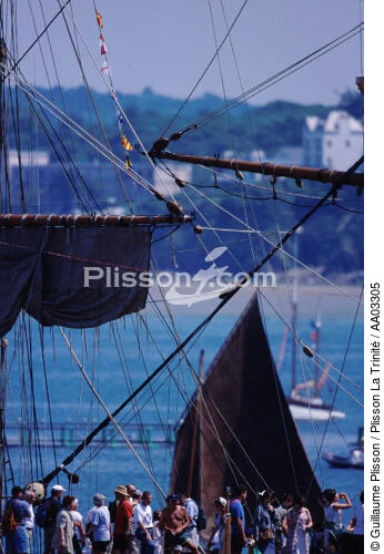 Le public est au rendez-vous de Brest 2000 - © Guillaume Plisson / Plisson La Trinité / AA03305 - Photo Galleries - Brest 2000