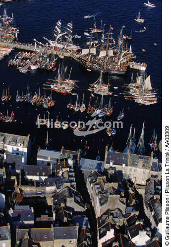 Le port de Douarnenez pendant le rassemblement - © Guillaume Plisson / Plisson La Trinité / AA03309 - Nos reportages photos - Douarnenez