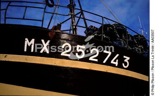 Detail d'une immatriculation d'un bateau de peche. - © Philip Plisson / Plisson La Trinité / AA03507 - Photo Galleries - Registration