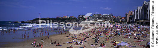 La plage de Biarritz. - © Guillaume Plisson / Plisson La Trinité / AA03593 - Nos reportages photos - Signalisation maritime