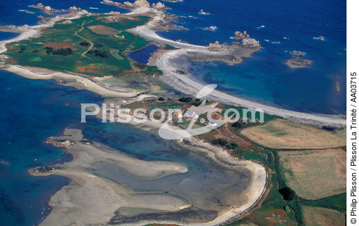 L'île d'Er à l'entrée du Jaudy. - © Philip Plisson / Plisson La Trinité / AA03715 - Nos reportages photos - Ile [22]