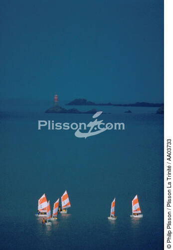 Optimist. - © Philip Plisson / Plisson La Trinité / AA03733 - Photo Galleries - Dinghy or small boat with centre-board