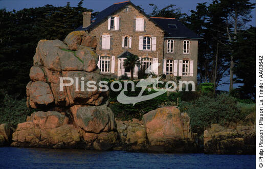 Maison à Bréhat. - © Philip Plisson / Plisson La Trinité / AA03642 - Photo Galleries - Rock
