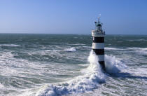 Waves on the Banche. © Philip Plisson / Plisson La Trinité / AA03879 - Photo Galleries - Lighthouse [44]