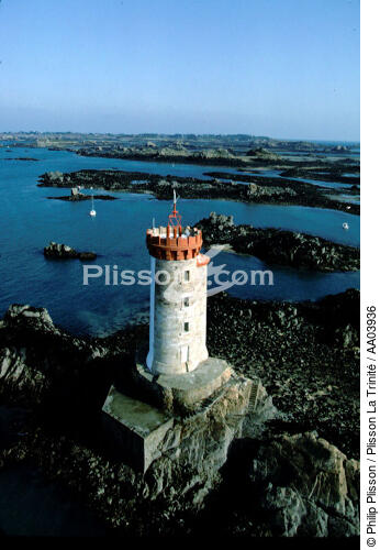 La Croix. - © Philip Plisson / Plisson La Trinité / AA03936 - Photo Galleries - Lighthouse [22]