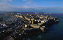 Vue aérienne de Saint-Malo. © Philip Plisson / Plisson La Trinité / AA04049 - Photo Galleries - Ille & Vilaine