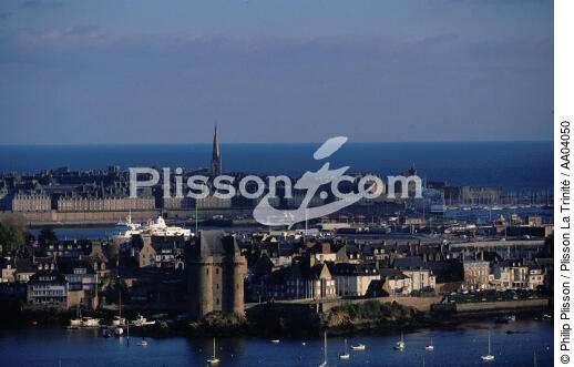 Saint-Malo. - © Philip Plisson / Plisson La Trinité / AA04050 - Nos reportages photos - Tour Solidor [la]