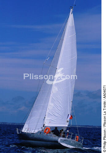Pen-Duick 5. - © Philip Plisson / Plisson La Trinité / AA04071 - Photo Galleries - Maxi-monohull Racing Yacht