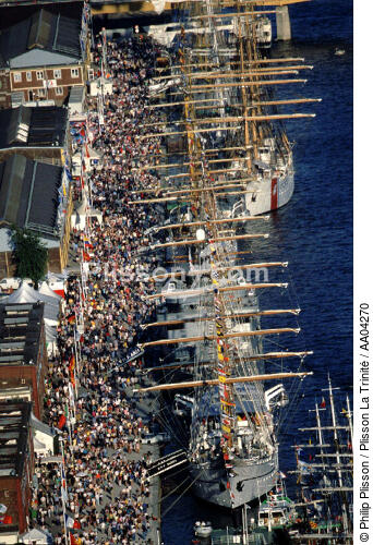 Armada 1999. - © Philip Plisson / Plisson La Trinité / AA04270 - Nos reportages photos - Ville [76]