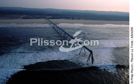 Déversoir du Pilat. - © Philip Plisson / Plisson La Trinité / AA04295 - Nos reportages photos - Arcachon [Bassin d']